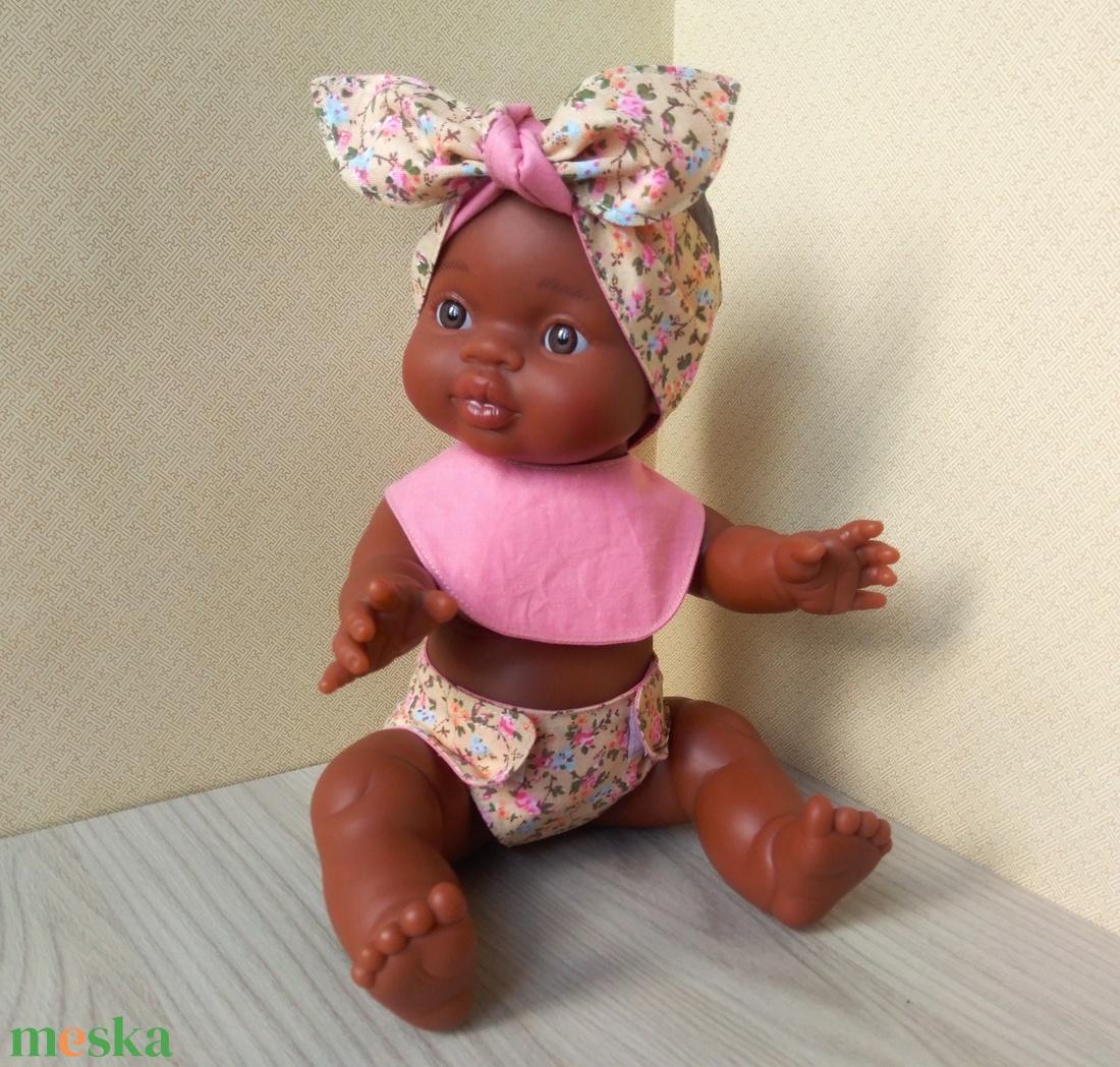 Pelenkás öltözék 34-38 cm-s bébi babákra - játék & sport - baba & babaház - babaruha, babakellék - Meska.hu Pelenkás öltözék 34-38 cm-s bébi babákra - játék & sport - baba & babaház - babaruha, babakellék - Meska.hu