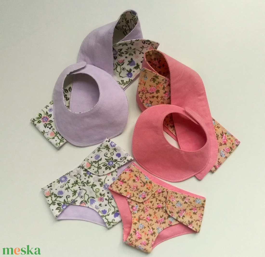 Pelenkás öltözék 34-38 cm-s bébi babákra - játék & sport - baba & babaház - babaruha, babakellék - Meska.hu Pelenkás öltözék 34-38 cm-s bébi babákra - játék & sport - baba & babaház - babaruha, babakellék - Meska.hu