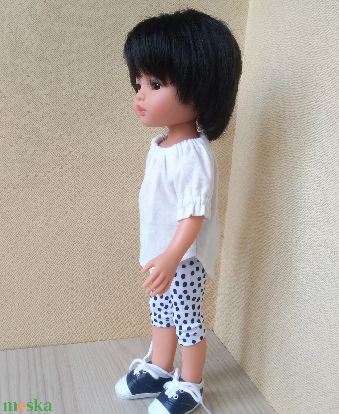 Fekete-fehér összeállítás 32 cm-s Paola Reina babáknak - játék & sport - baba & babaház - babaruha, babakellék - Meska.hu