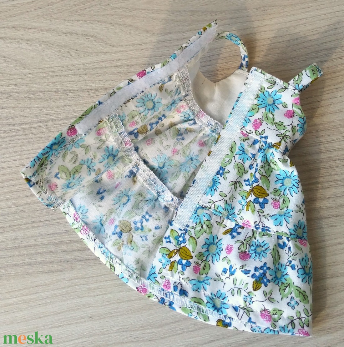 Lili ruha 32 cm-s Paola Reina babákra 1. - játék & sport - baba & babaház - babaruha, babakellék - Meska.hu Lili ruha 32 cm-s Paola Reina babákra 1. - játék & sport - baba & babaház - babaruha, babakellék - Meska.hu
