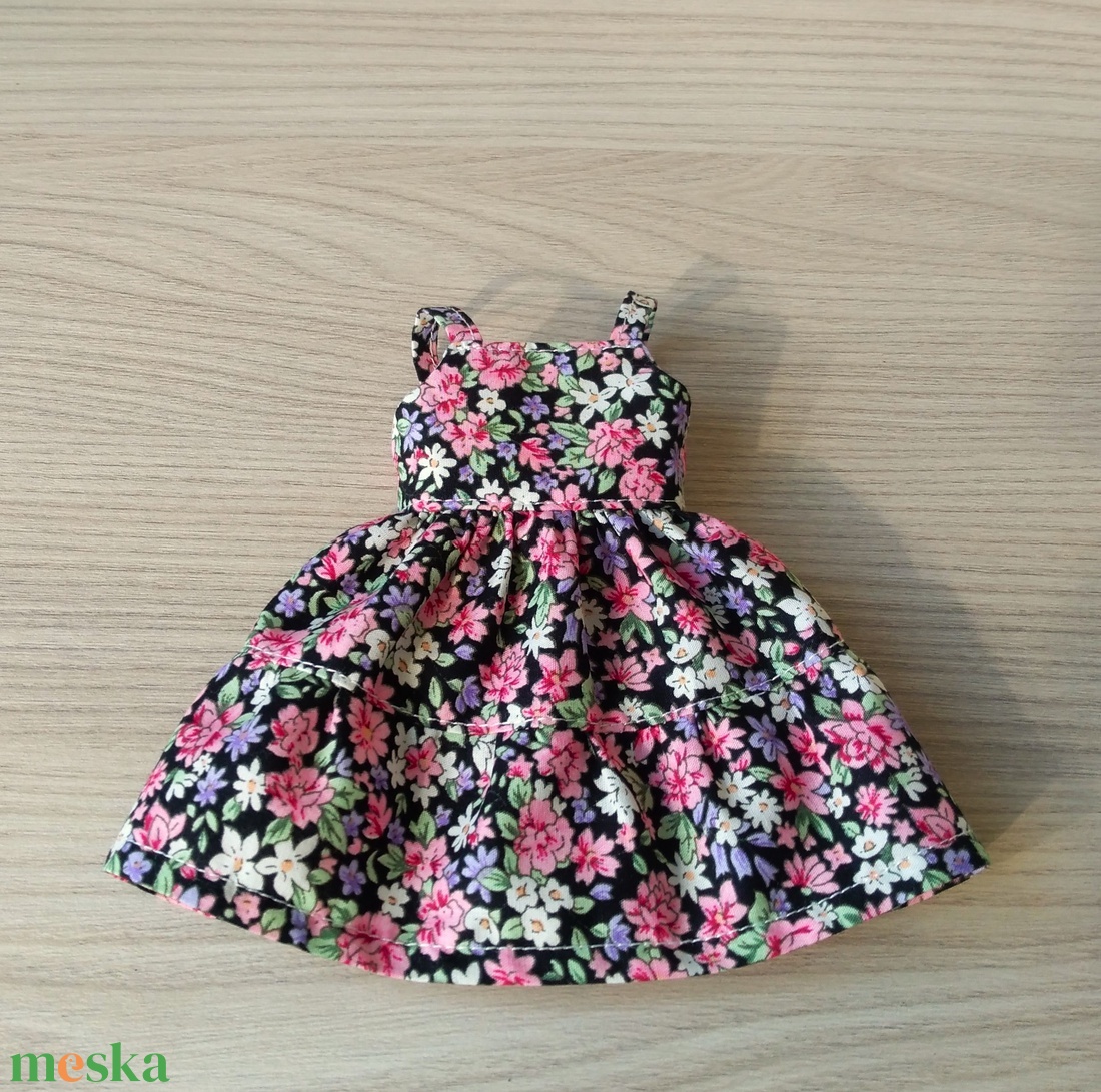 Lili ruha 32 cm-s Paola Reina babákra 2. - játék & sport - baba & babaház - babaruha, babakellék - Meska.hu Lili ruha 32 cm-s Paola Reina babákra 2. - játék & sport - baba & babaház - babaruha, babakellék - Meska.hu