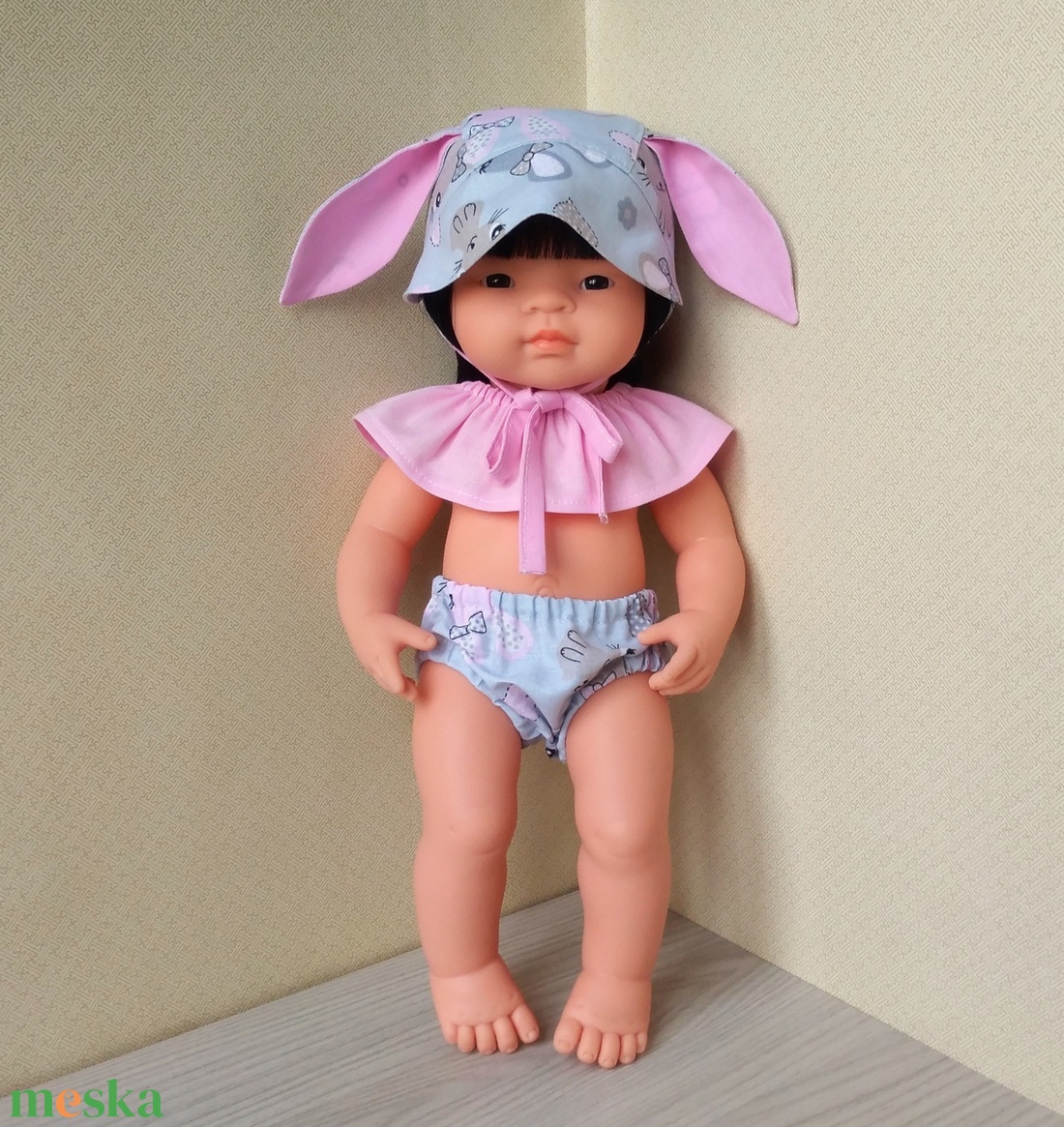 Nyuszifül öltözék 34-38 cm-s babáknak - játék & sport - baba & babaház - babaruha, babakellék - Meska.hu Nyuszifül öltözék 34-38 cm-s babáknak - játék & sport - baba & babaház - babaruha, babakellék - Meska.hu