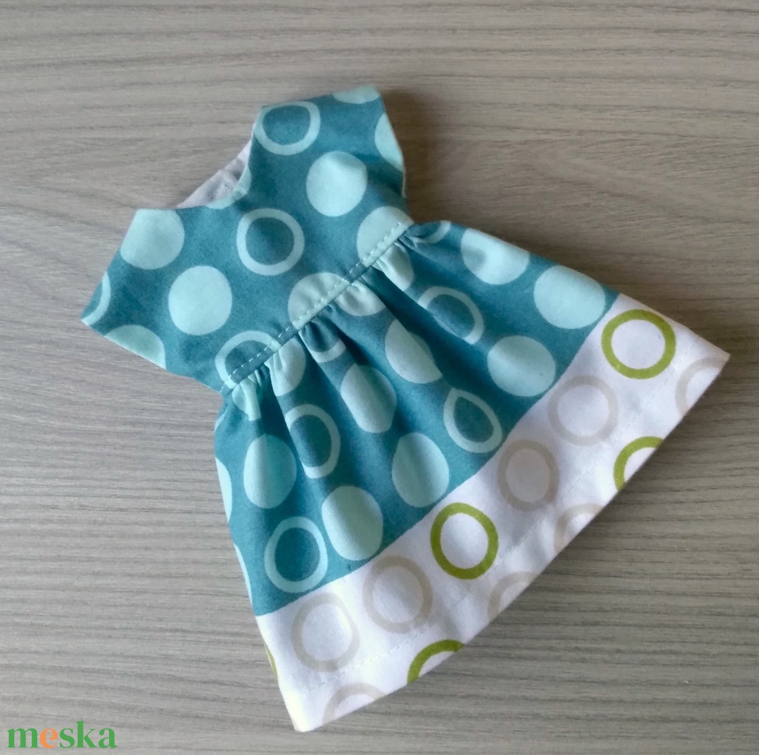 Karikás ruha, 32 cm-s Paola Reina babákra - játék & sport - baba & babaház - babaruha, babakellék - Meska.hu