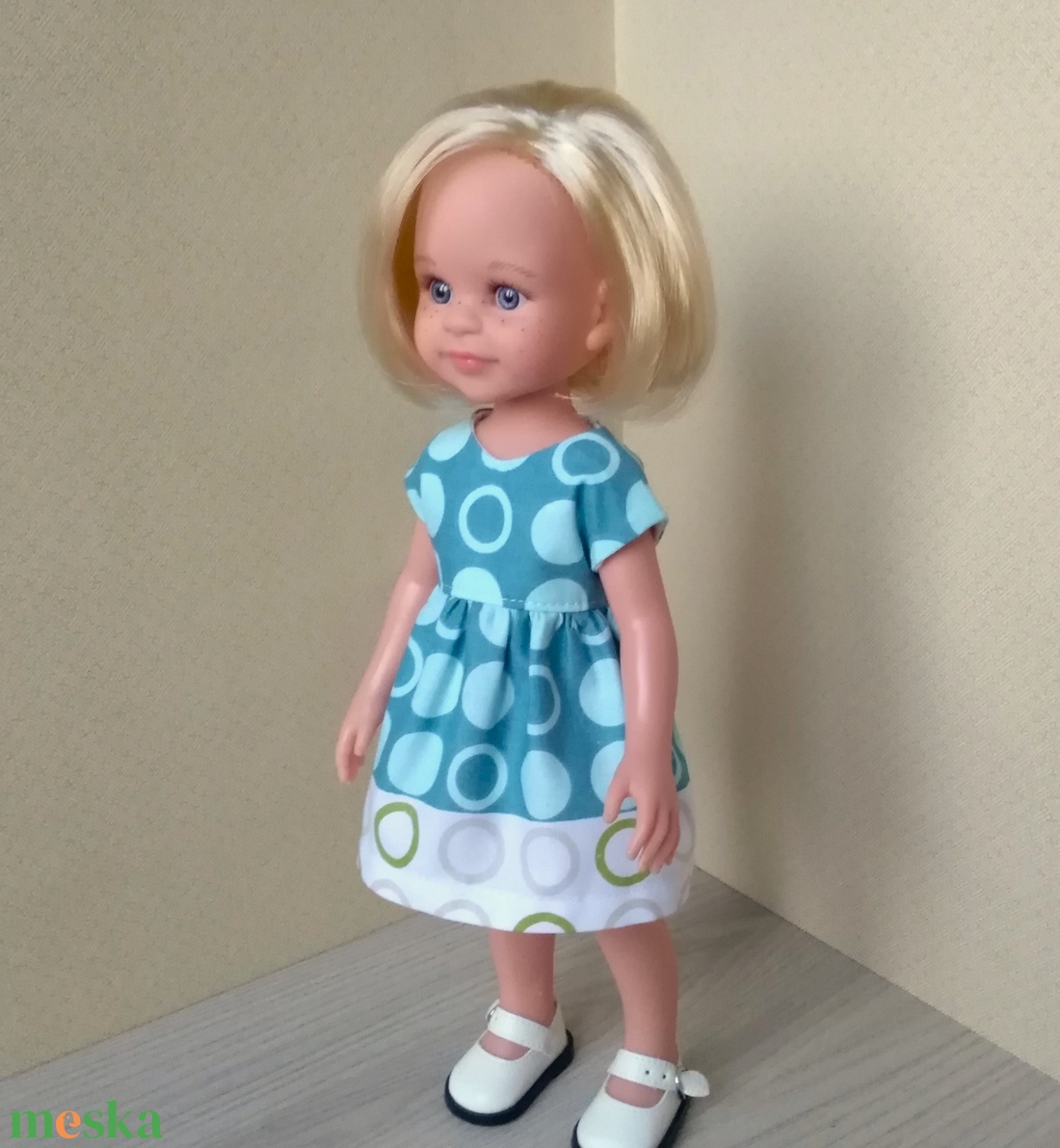 Karikás ruha, 32 cm-s Paola Reina babákra - játék & sport - baba & babaház - babaruha, babakellék - Meska.hu