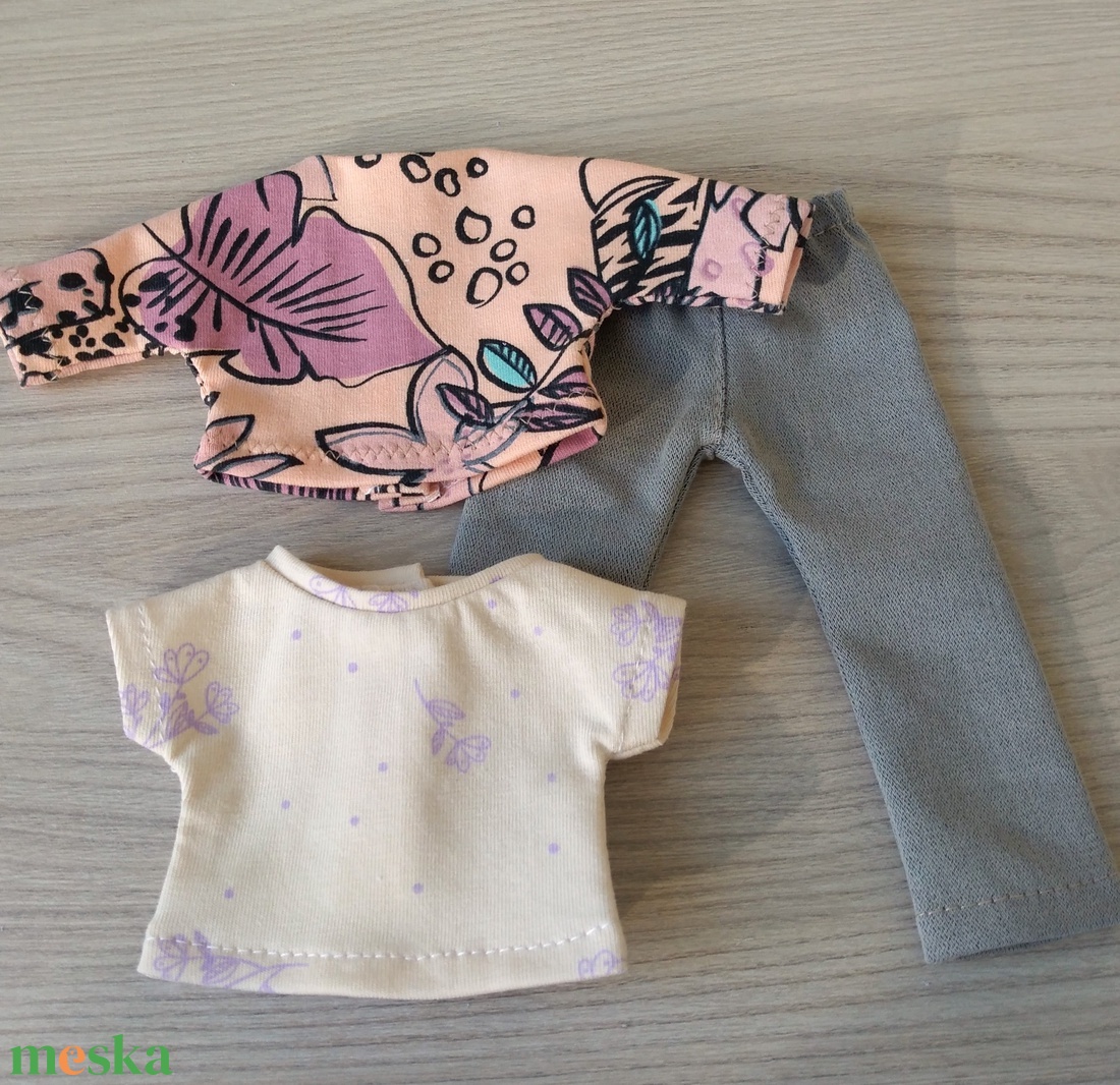 Elasztikus nadrág, két pólóval, Paola Reina babáknak - játék & sport - baba & babaház - babaruha, babakellék - Meska.hu