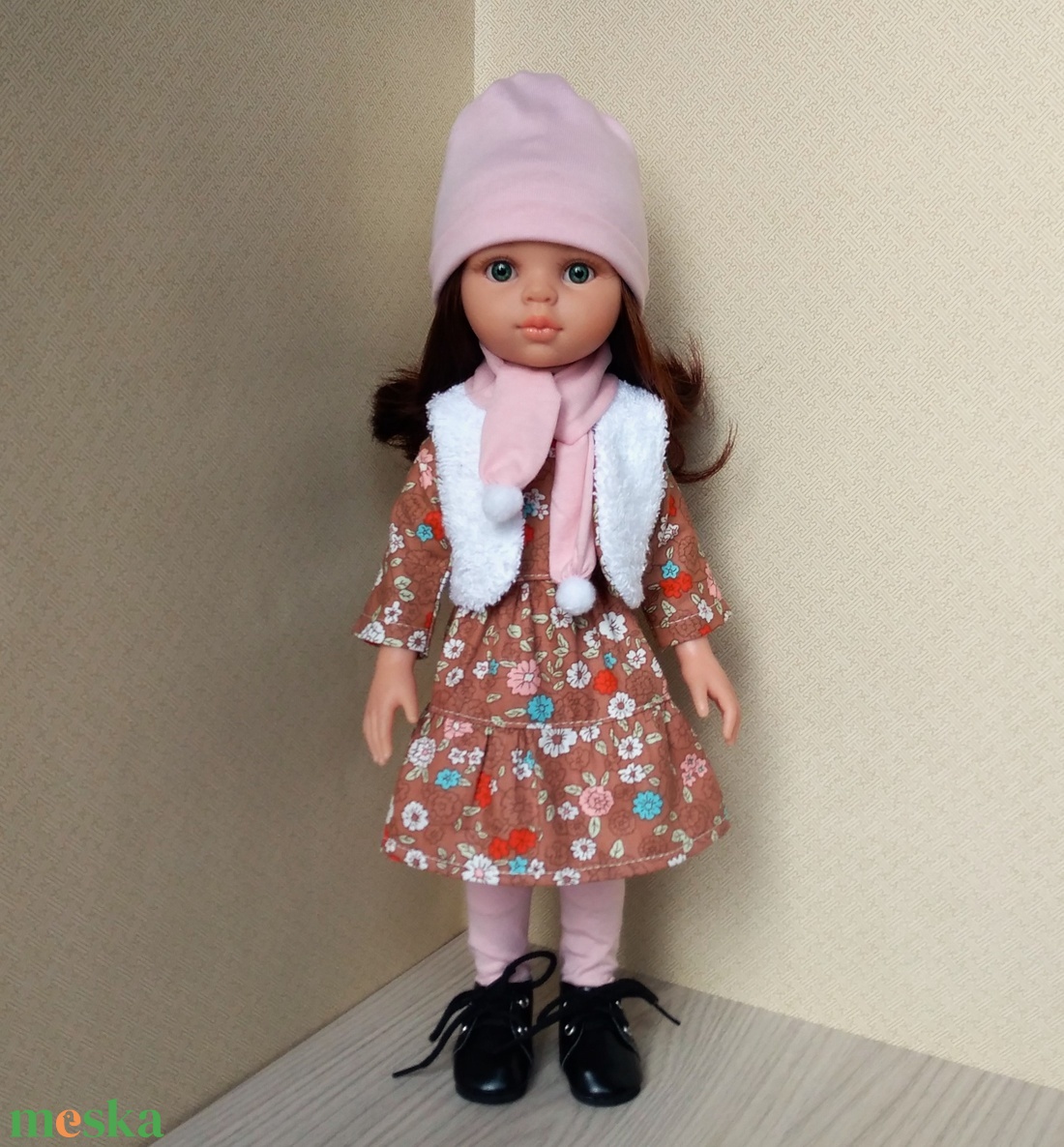 Mellényes öltözék Poal Reina babáknak - játék & sport - baba & babaház - babaruha, babakellék - Meska.hu