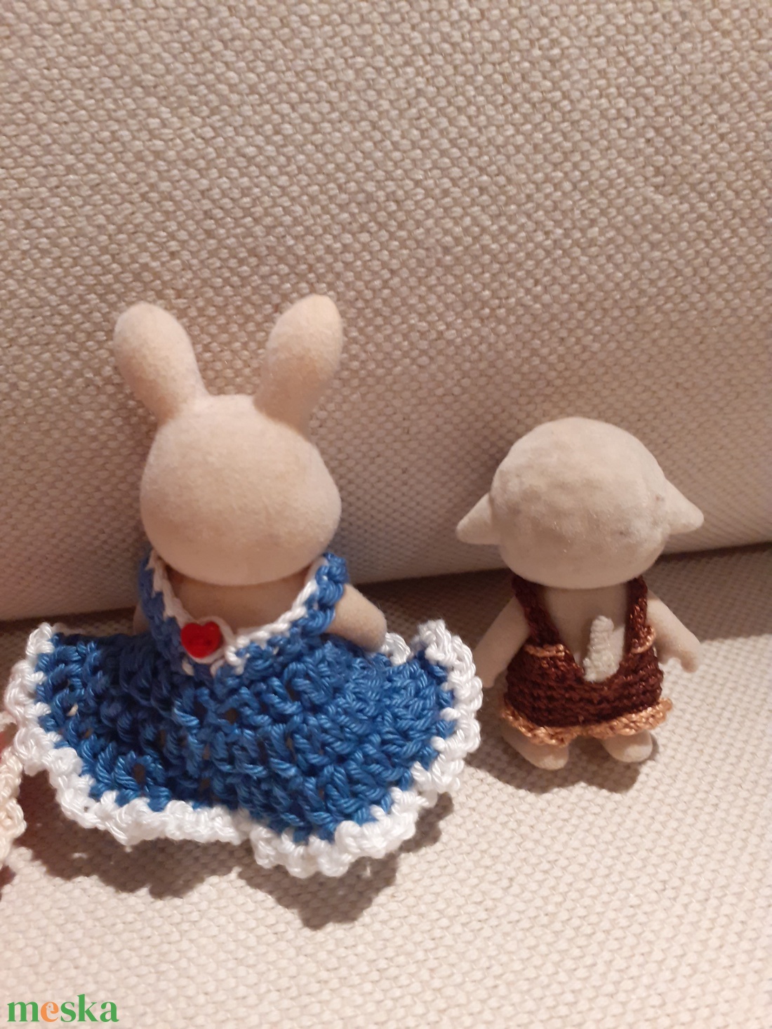 Horgolt ruhácskák Sylvanian állatkáknak - 3 db - játék & sport - baba & babaház - babaruha, babakellék - Meska.hu Horgolt ruhácskák Sylvanian állatkáknak - 3 db - játék & sport - baba & babaház - babaruha, babakellék - Meska.hu