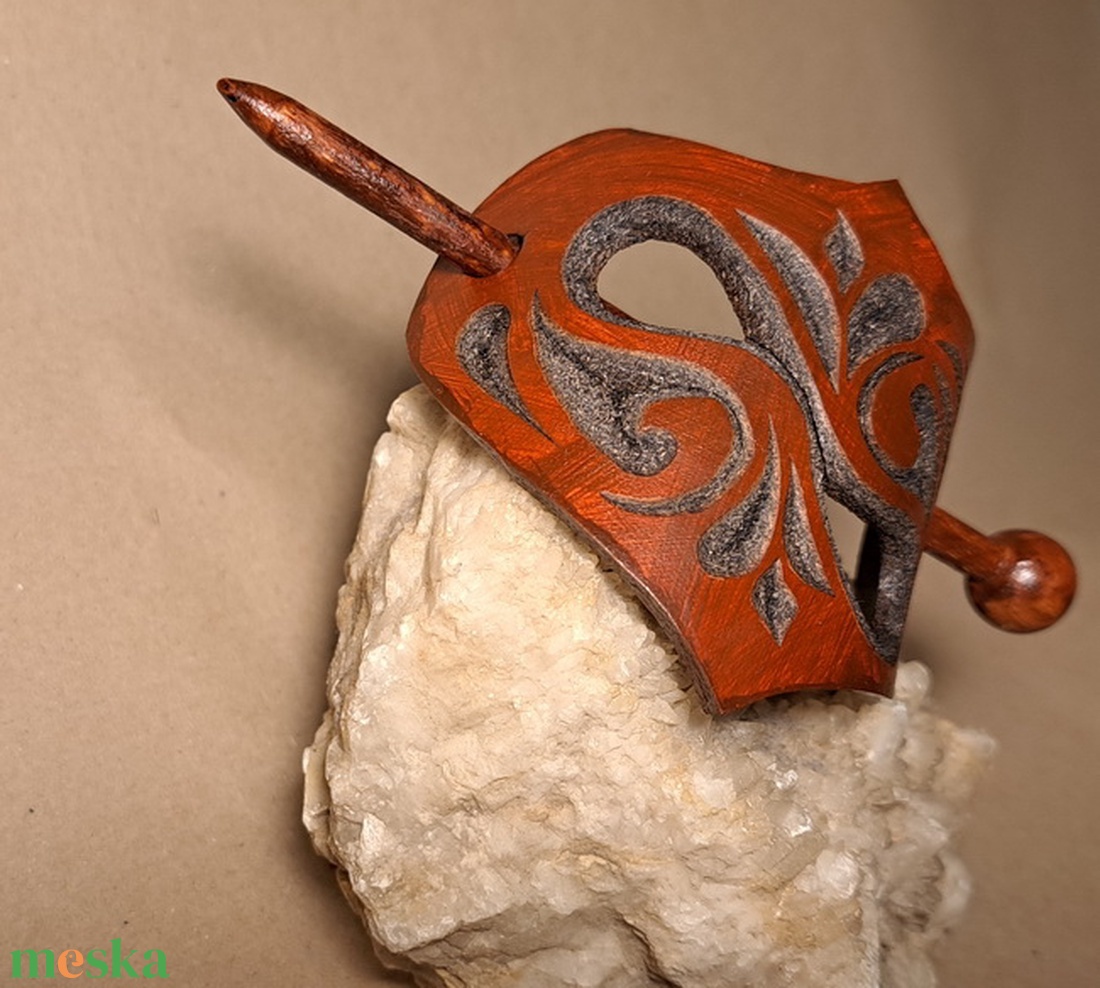 Kerti séta - bőr kontycsat - ruha & divat - hajdísz & hajcsat - hajcsat & hajtű - Meska.hu