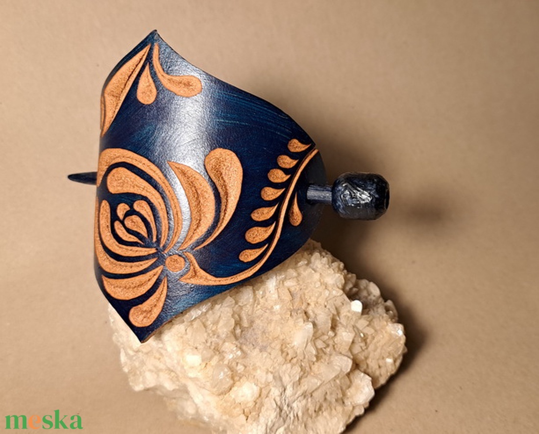 Lélekszerződés - bőr kontycsat - ruha & divat - hajdísz & hajcsat - hajcsat & hajtű - Meska.hu