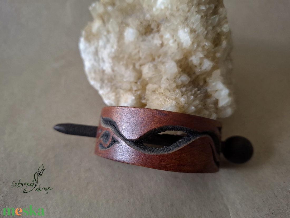 Vörösesbarna copf - bőr kontycsat - ruha & divat - hajdísz & hajcsat - hajcsat & hajtű - Meska.hu