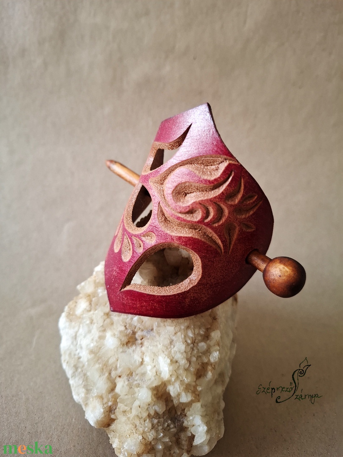 Meggypiros könny - bőr kontycsat - ruha & divat - hajdísz & hajcsat - hajcsat & hajtű - Meska.hu