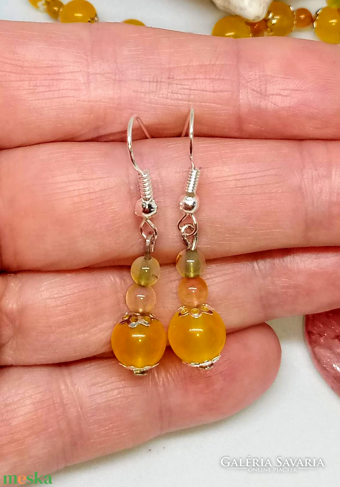 Sárga és színes achát nyaklánc, karkötő és fülbevaló szett - ékszer - ékszerszett - Meska.hu