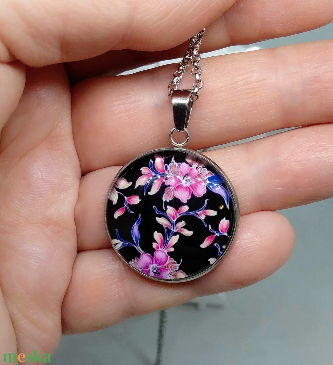 Pink virágos üveg cabochon nyaklánc-fülbevaló szett - ékszer - ékszerszett - Meska.hu