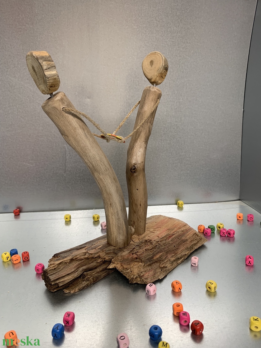 Táncoló pár szívvel a kezükben (AD24) - otthon & életmód - dekoráció - dísztárgy - Meska.hu