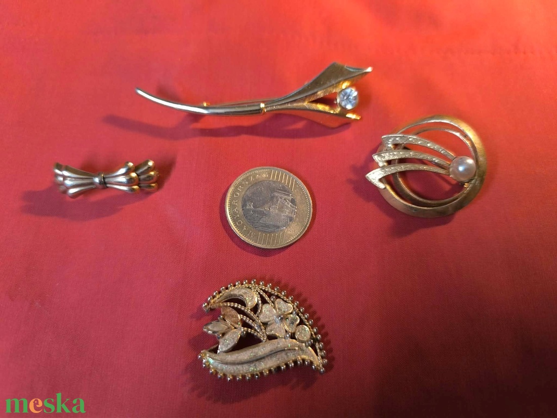 4db vintage bross - ékszer - kitűző és bross - Meska.hu