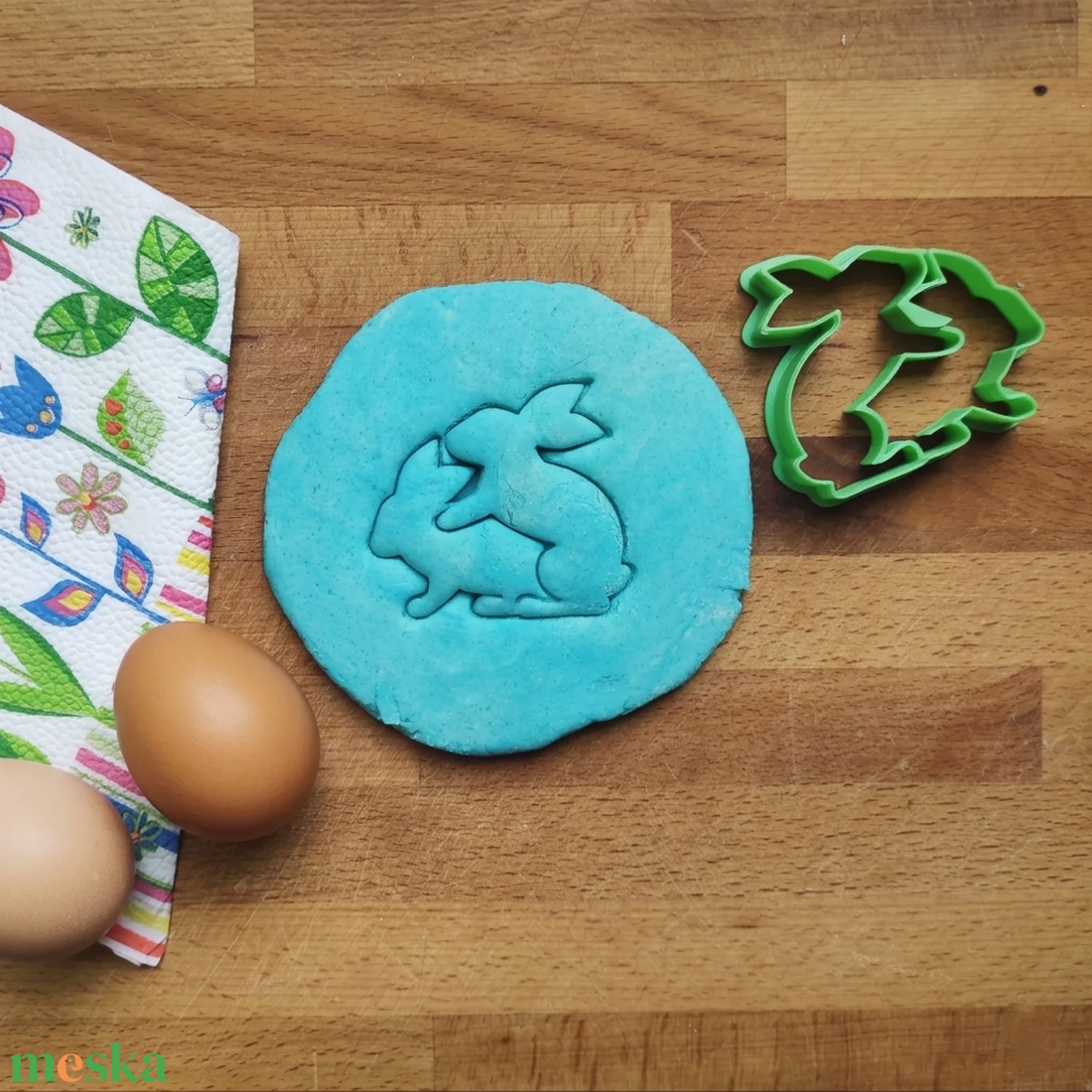 Szerelmes nyuszik sütikiszúró � 2 típusban - ünnepi díszek, dekorációk - húsvéti díszek és dekorációk - húsvéti sütikiszúró - Meska.hu