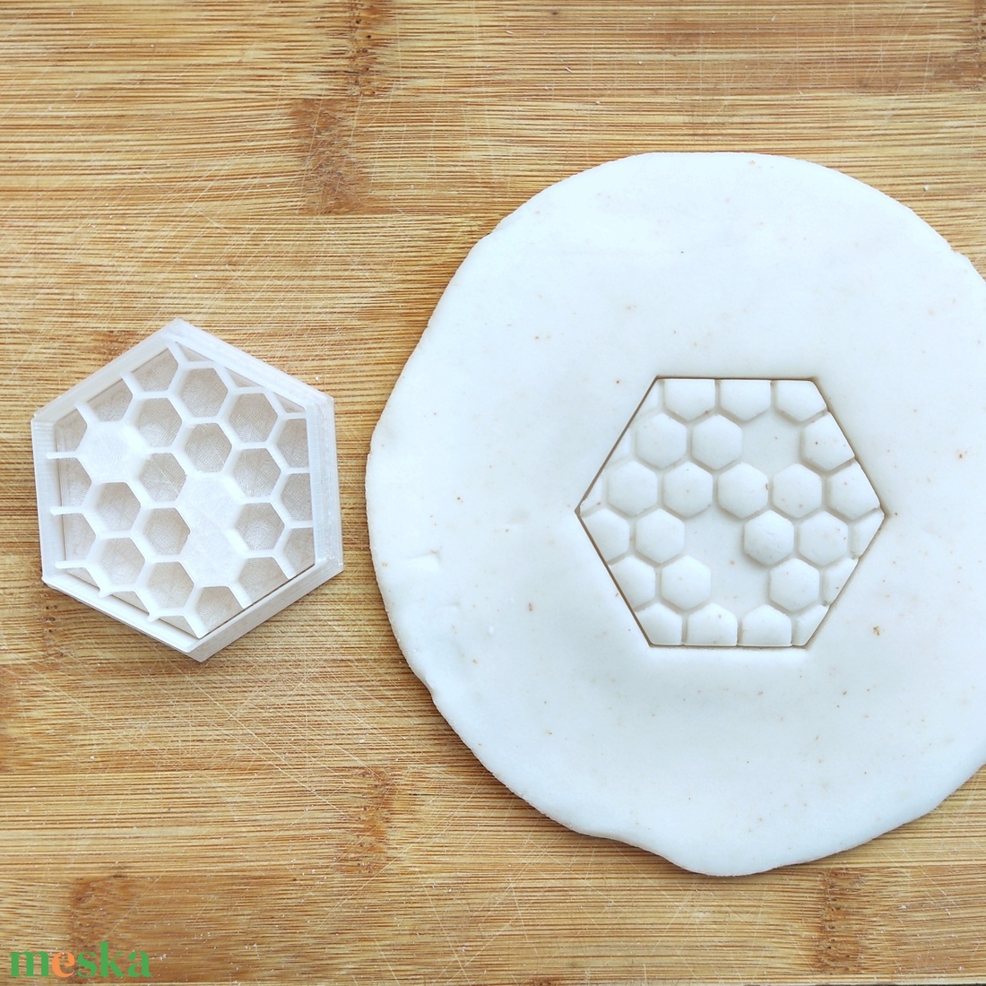 Méhsejt formájú kiszúró � Többféle - otthon & életmód - konyhafelszerelés, tálalás - sütés, főzés - sütikiszúró - Meska.hu