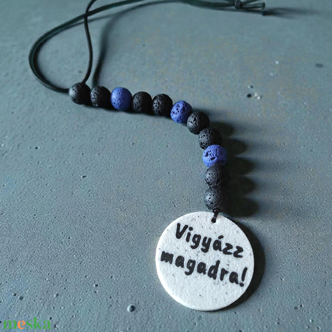 Lávakő autóillatosító személyes bilétával � többféle színből - otthon & életmód - autó - autós illatosító - Meska.hu