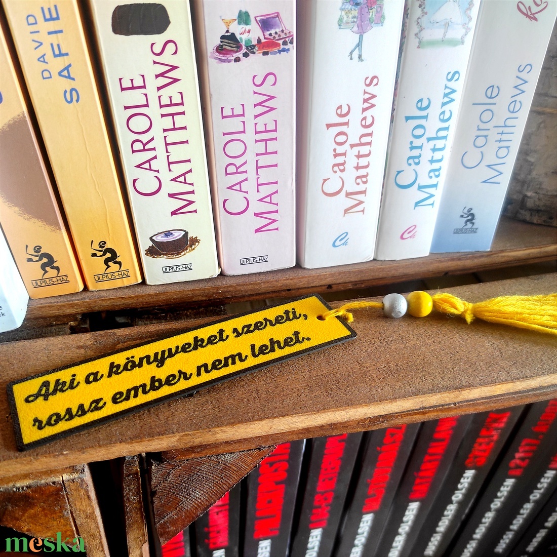 Feliratos könyvjelző - Aki a könyveket szereti, rossz ember nem lehet - könyv & zene - könyvjelző - Meska.hu