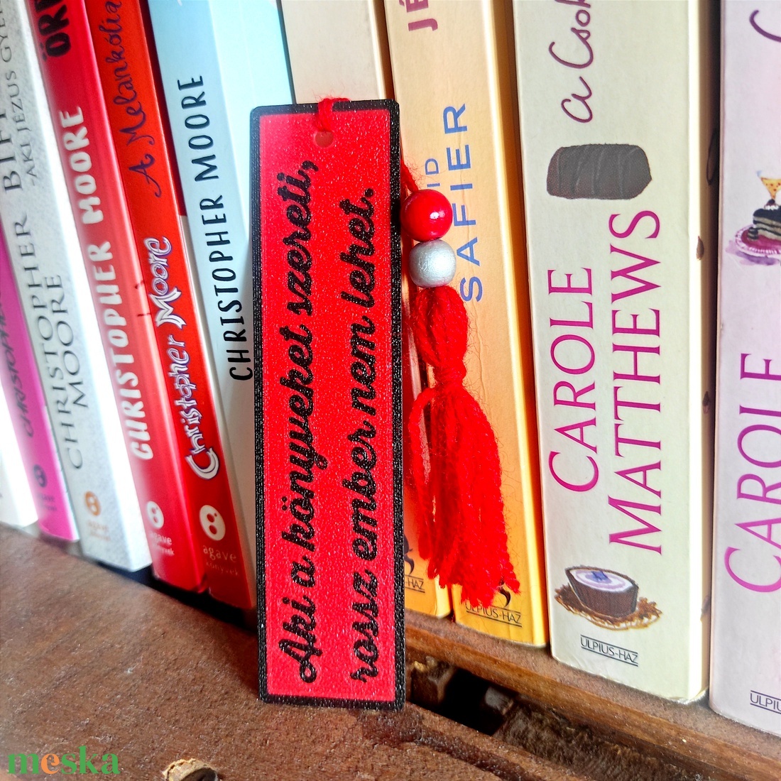 Feliratos könyvjelző - Aki a könyveket szereti, rossz ember nem lehet - könyv & zene - könyvjelző - Meska.hu