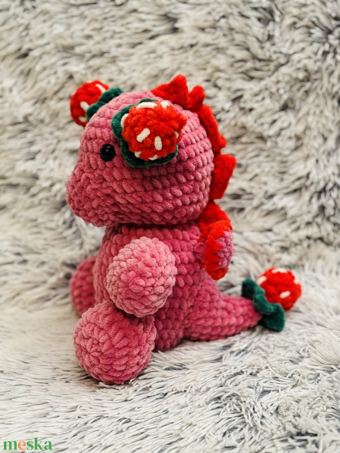 Horgolt eper sárkány - játék & sport - plüssállat & játékfigura - plüss sárkány - Meska.hu