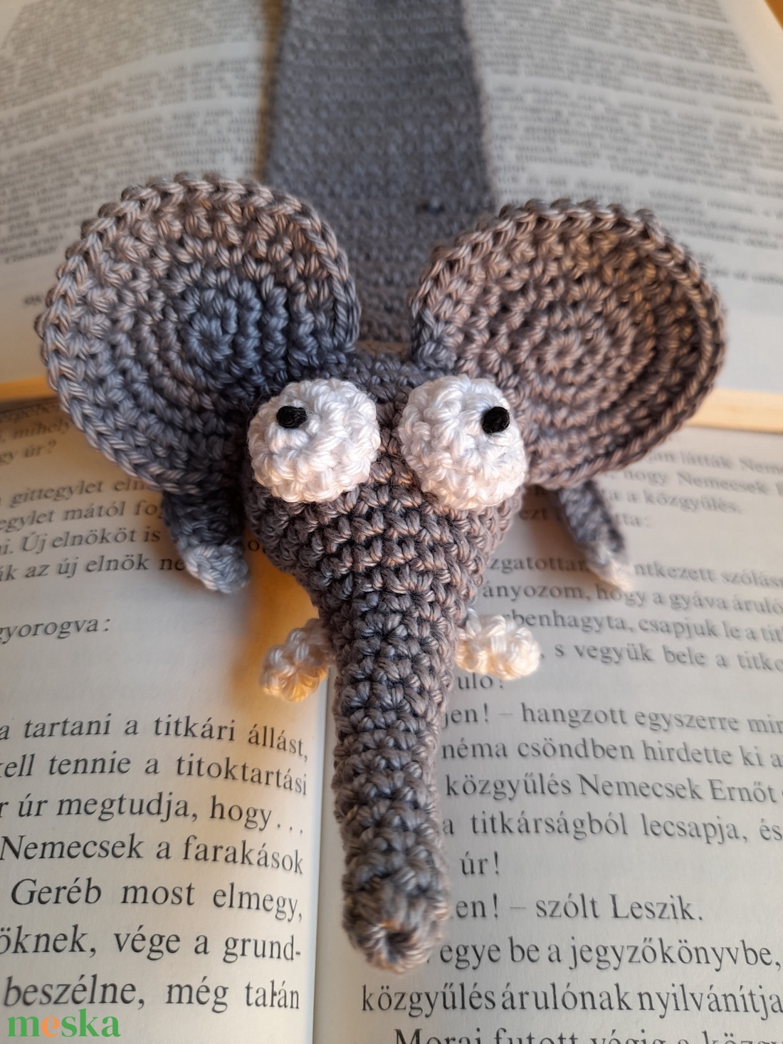 Horgolt elefántos könyvjelző  - könyv & zene - könyvjelző - Meska.hu