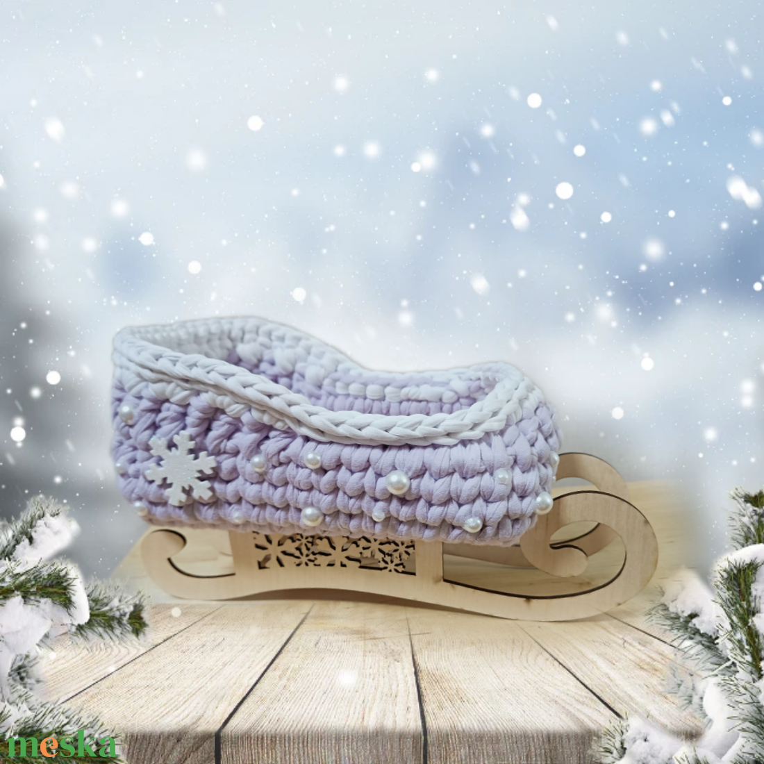 Horgolt szánkó fa alapon - karácsony - karácsonyi lakásdekoráció - karácsonyi lakásdíszek - Meska.hu