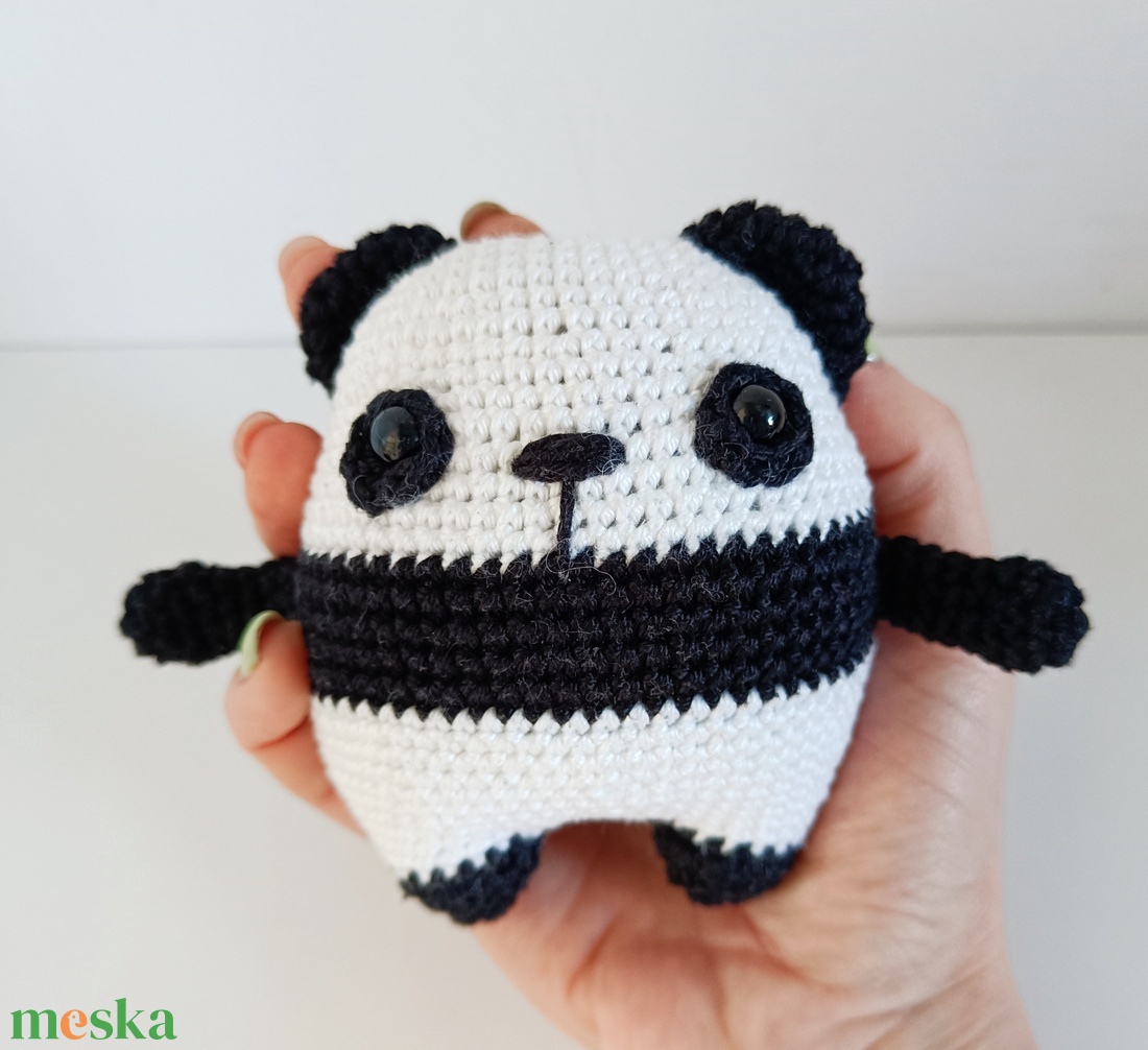 Horgolt panda - játék & sport - plüssállat & játékfigura - más figura - Meska.hu Horgolt panda - játék & sport - plüssállat & játékfigura - más figura - Meska.hu