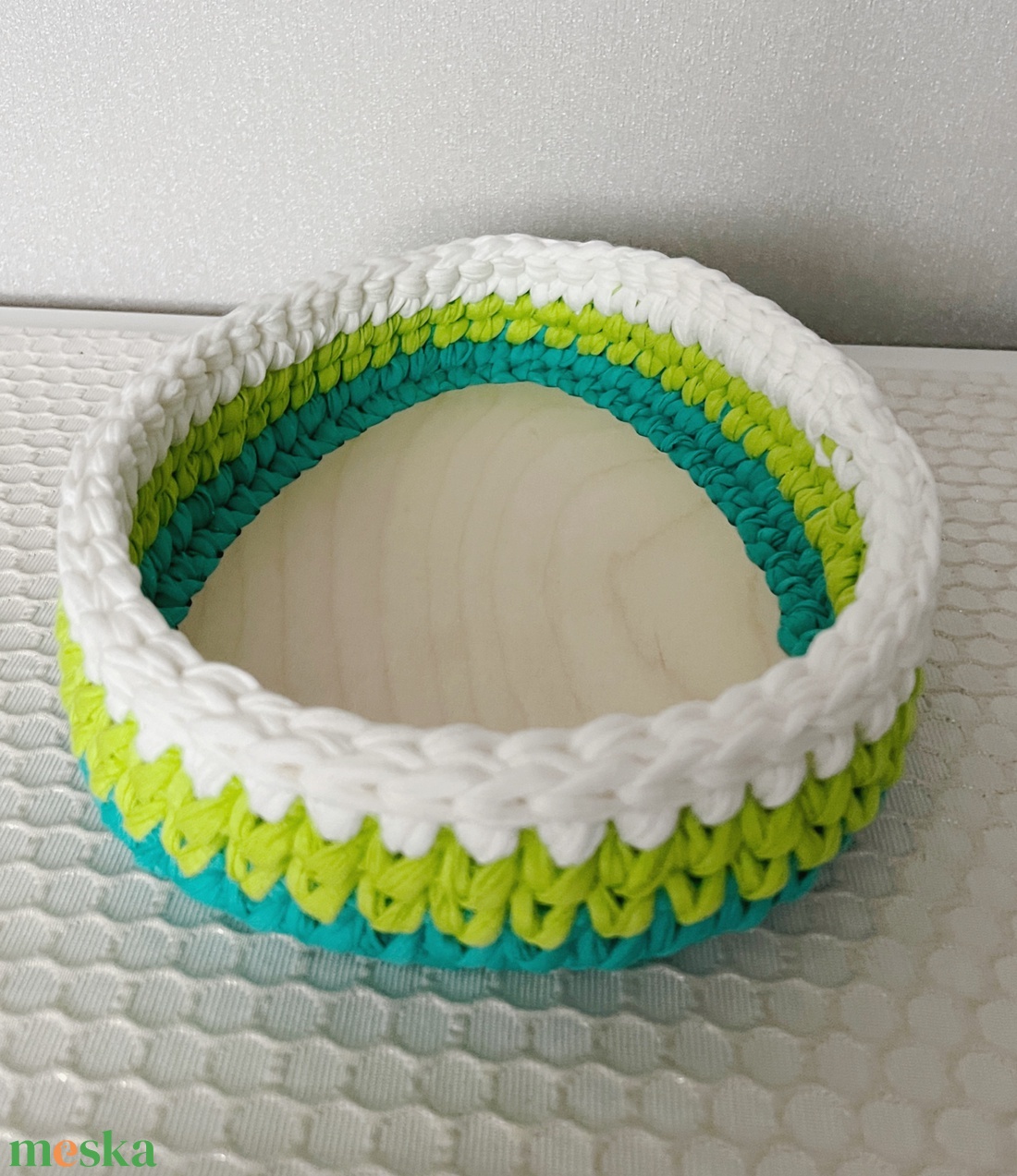 Horgolt kosár tojás alappal - otthon & életmód - tárolás & rendszerezés - tárolókosár - Meska.hu