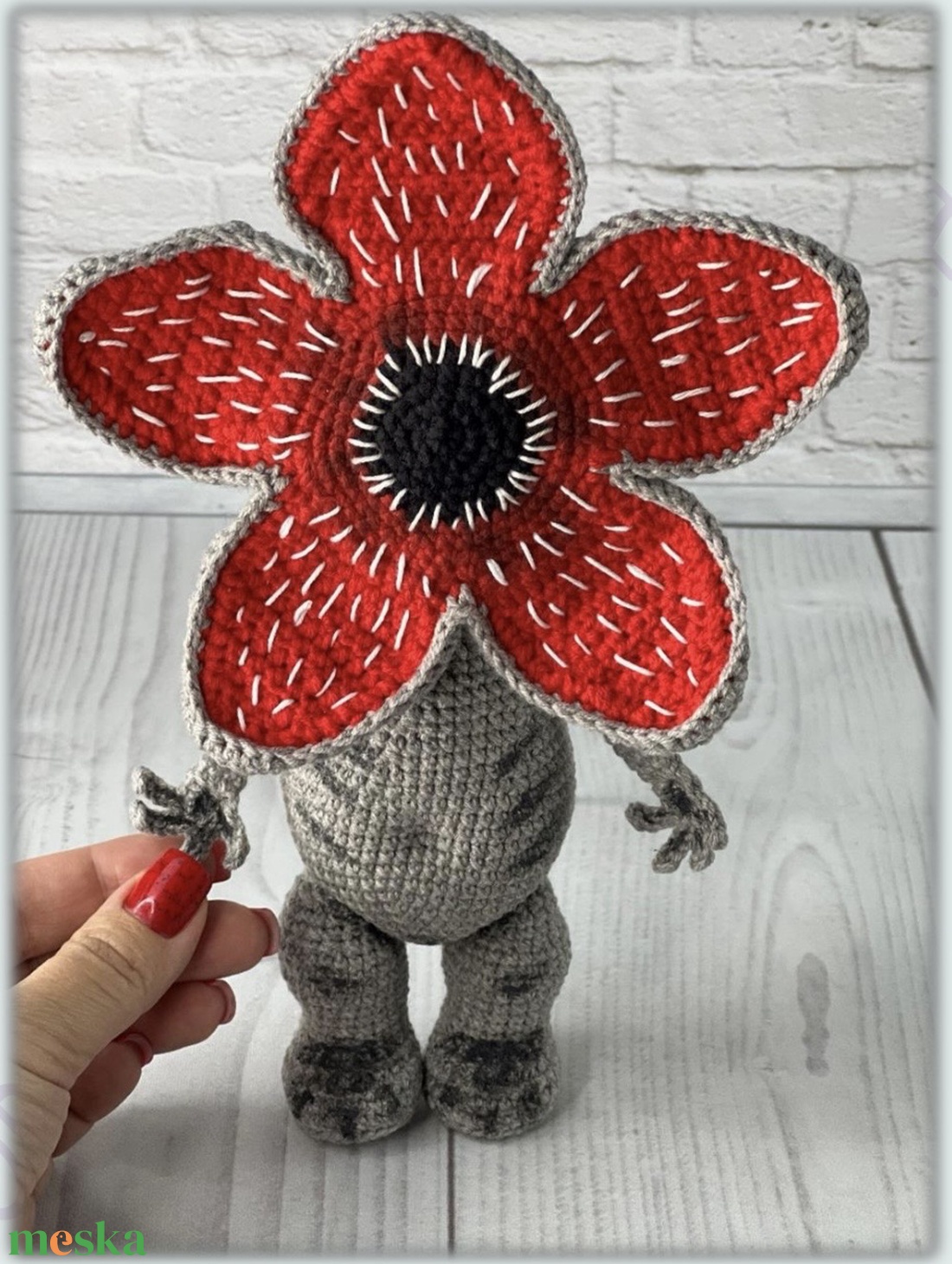 Horgolt Demogorgon - otthon & életmód - dekoráció - dekoratív figurák és szobrok - Meska.hu
