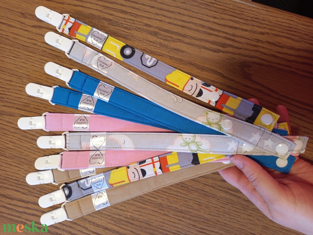 Cumilnc - játék & sport - 3 éves kor alattiaknak - cumilánc - Meska.hu Cumilnc - játék & sport - 3 éves kor alattiaknak - cumilánc - Meska.hu