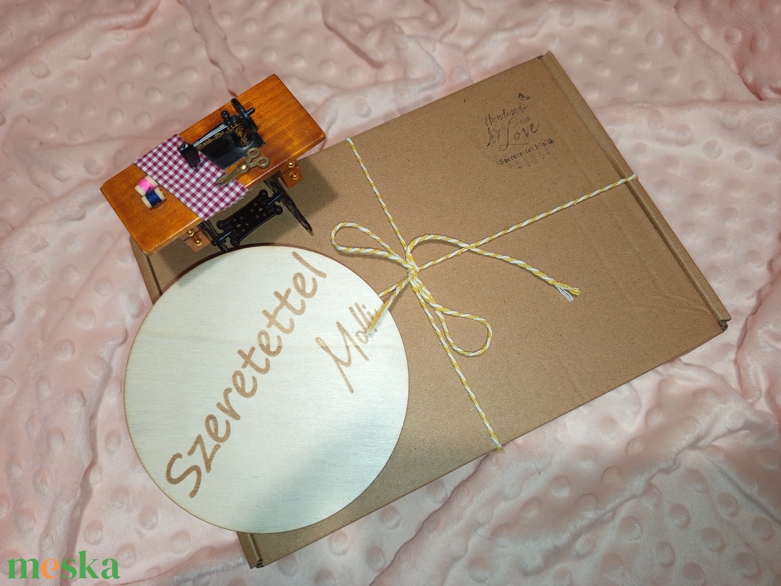 Capibara ajtódísz - karácsony - karácsonyi lakásdekoráció - karácsonyi ajtódíszek - Meska.hu