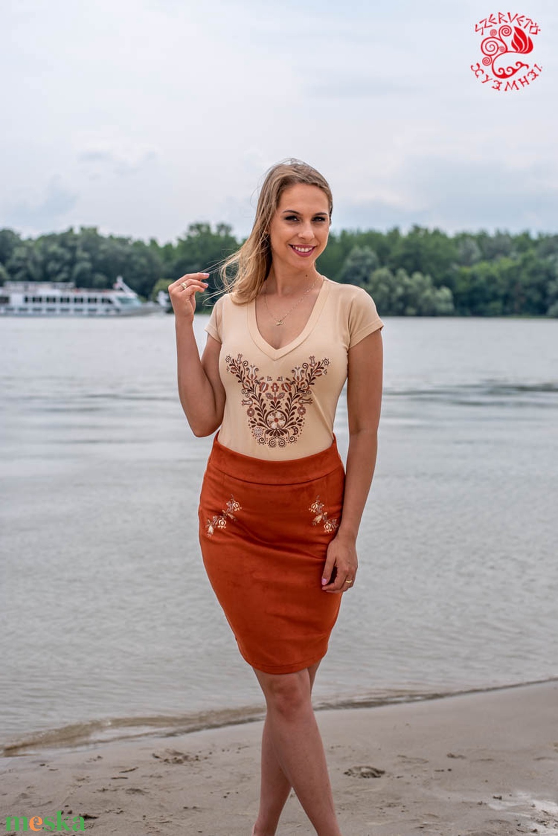 Léda szarvasbőr hatású szoknya Szervető-jászsági tulipán - terrakotta - ruha & divat - női ruha - szoknya - Meska.hu Léda szarvasbőr hatású szoknya Szervető-jászsági tulipán - terrakotta - ruha & divat - női ruha - szoknya - Meska.hu