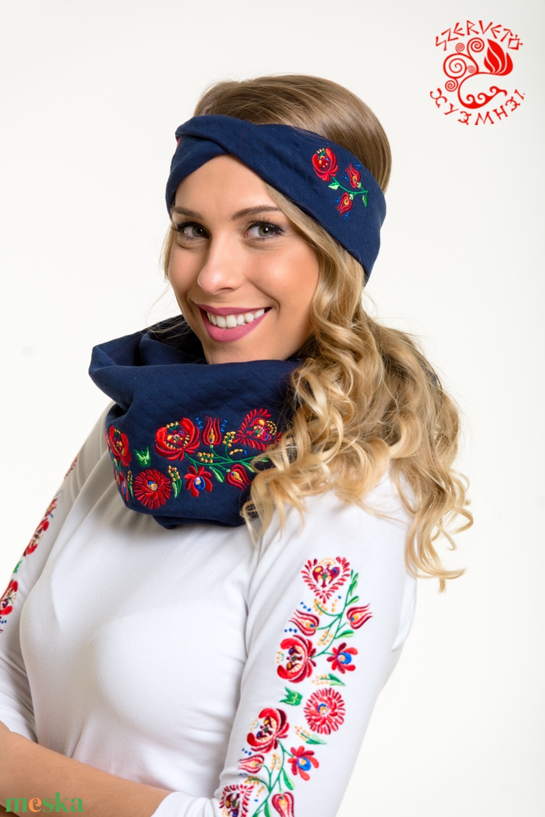 Szervető-matyó csősál - kék - ruha & divat - sál, sapka, kendő - sál - Meska.hu Szervető-matyó csősál - kék - ruha & divat - sál, sapka, kendő - sál - Meska.hu