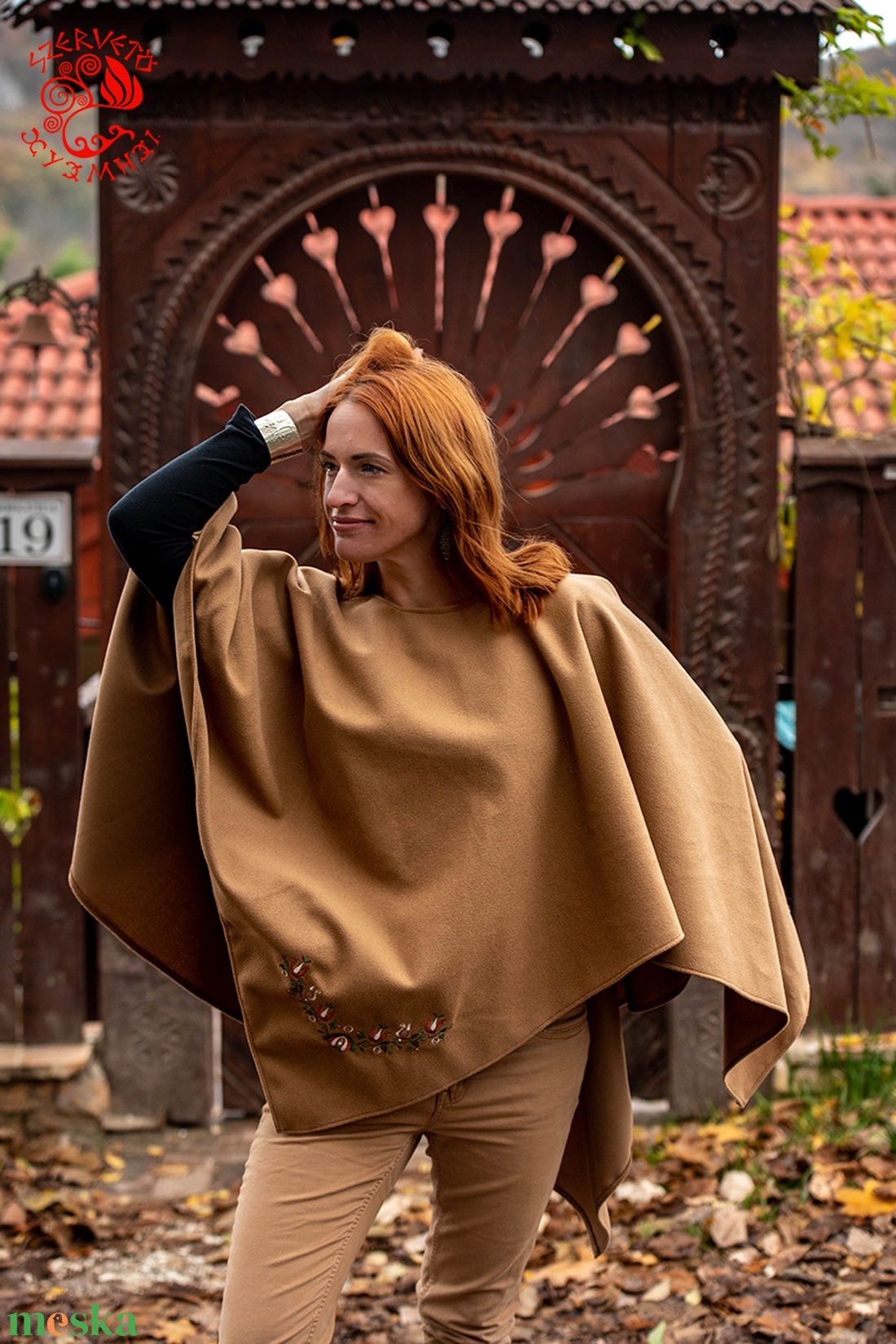 Szervető-jászsági tulipán kámzsa nélüli poncsó - bézs - ruha & divat - női ruha - poncsó - Meska.hu