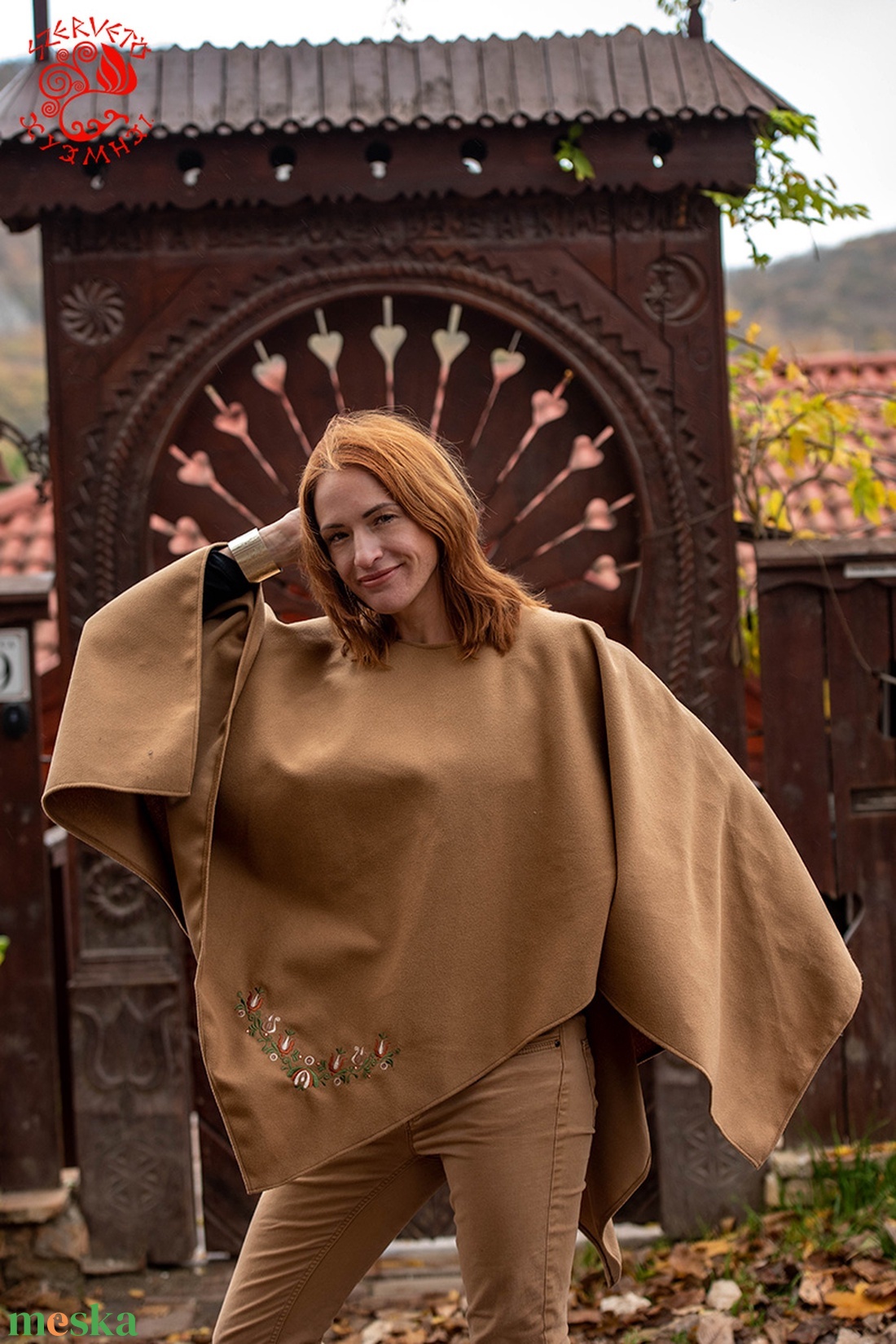 Szervető-jászsági tulipán kámzsa nélüli poncsó - bézs - ruha & divat - női ruha - poncsó - Meska.hu