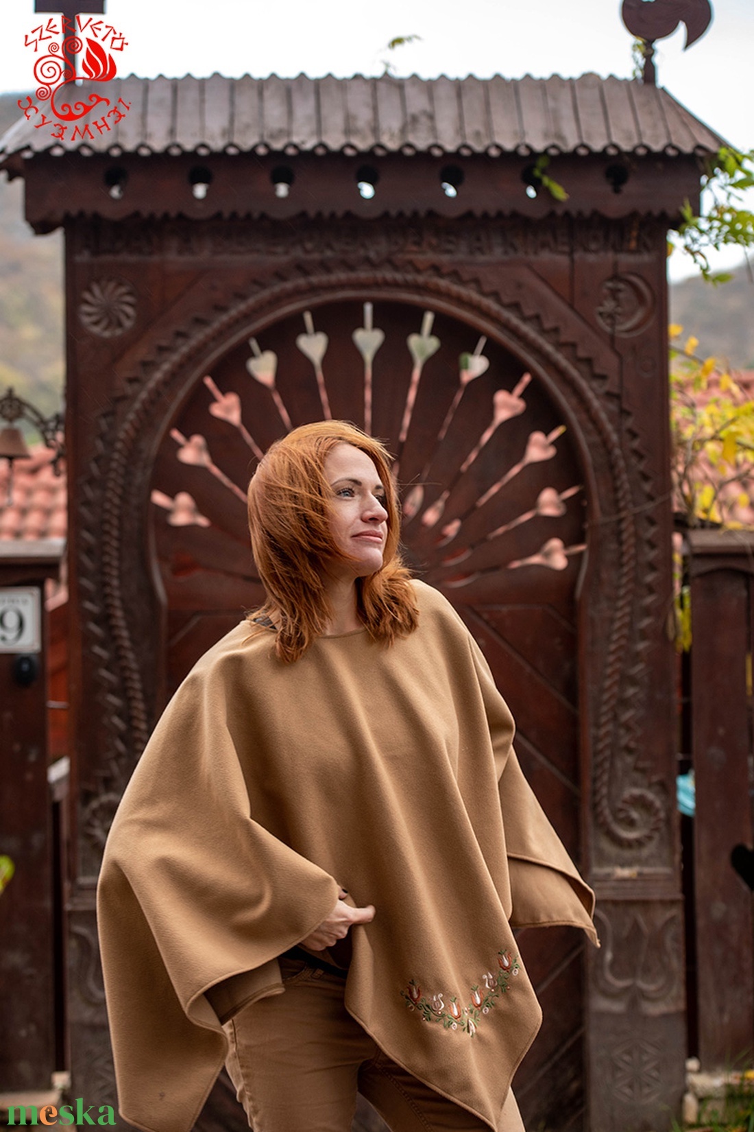 Szervető-jászsági tulipán kámzsa nélüli poncsó - bézs - ruha & divat - női ruha - poncsó - Meska.hu