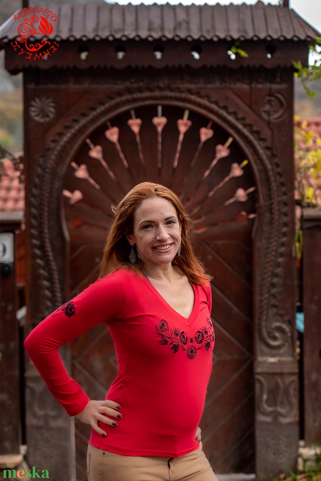 Szervető-matyó V hosszú ujjú - piros - ruha & divat - női ruha - póló, felső - Meska.hu