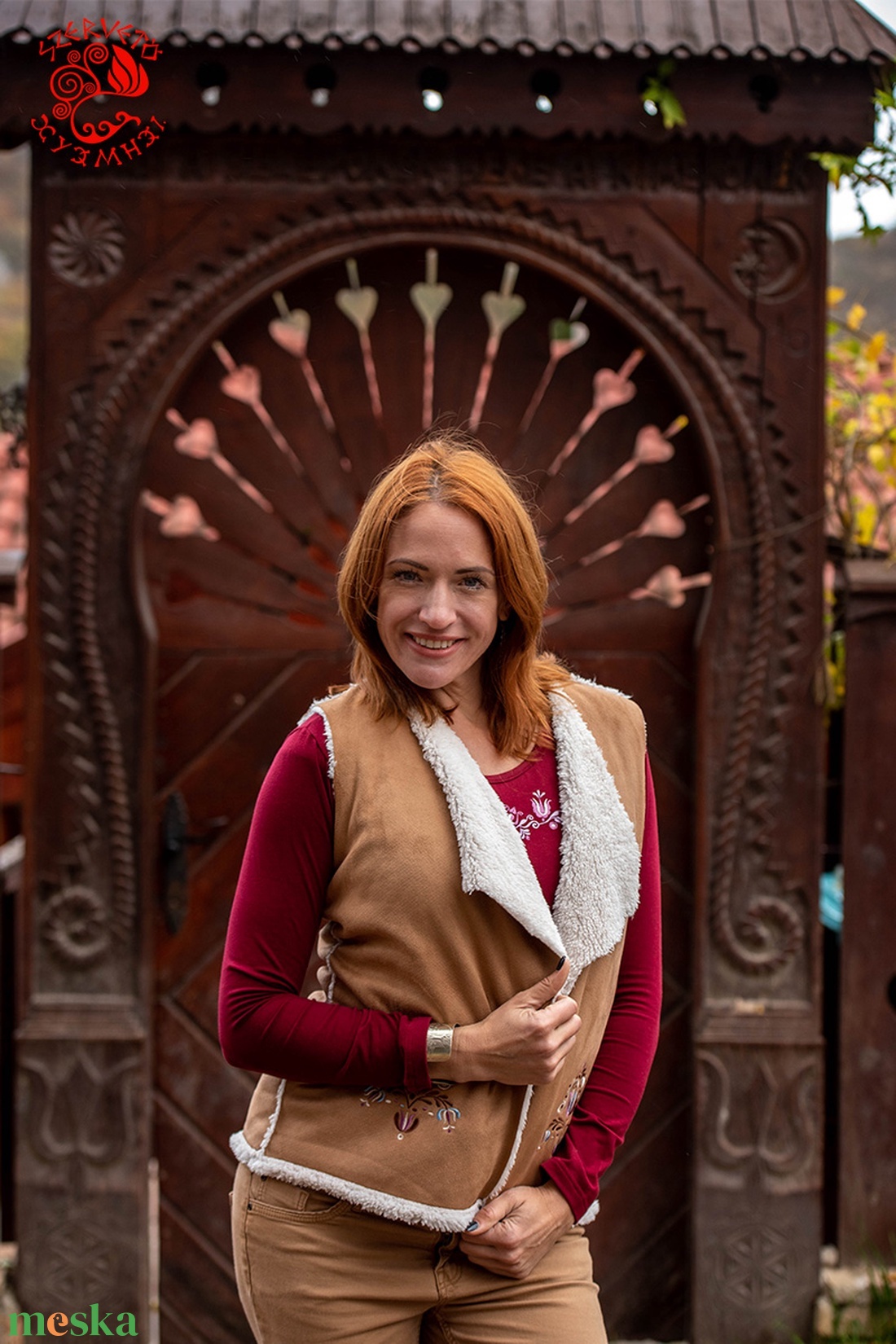 Szervető-jászsági tulipán irha mellény - cappuccino - ruha & divat - női ruha - mellény - Meska.hu