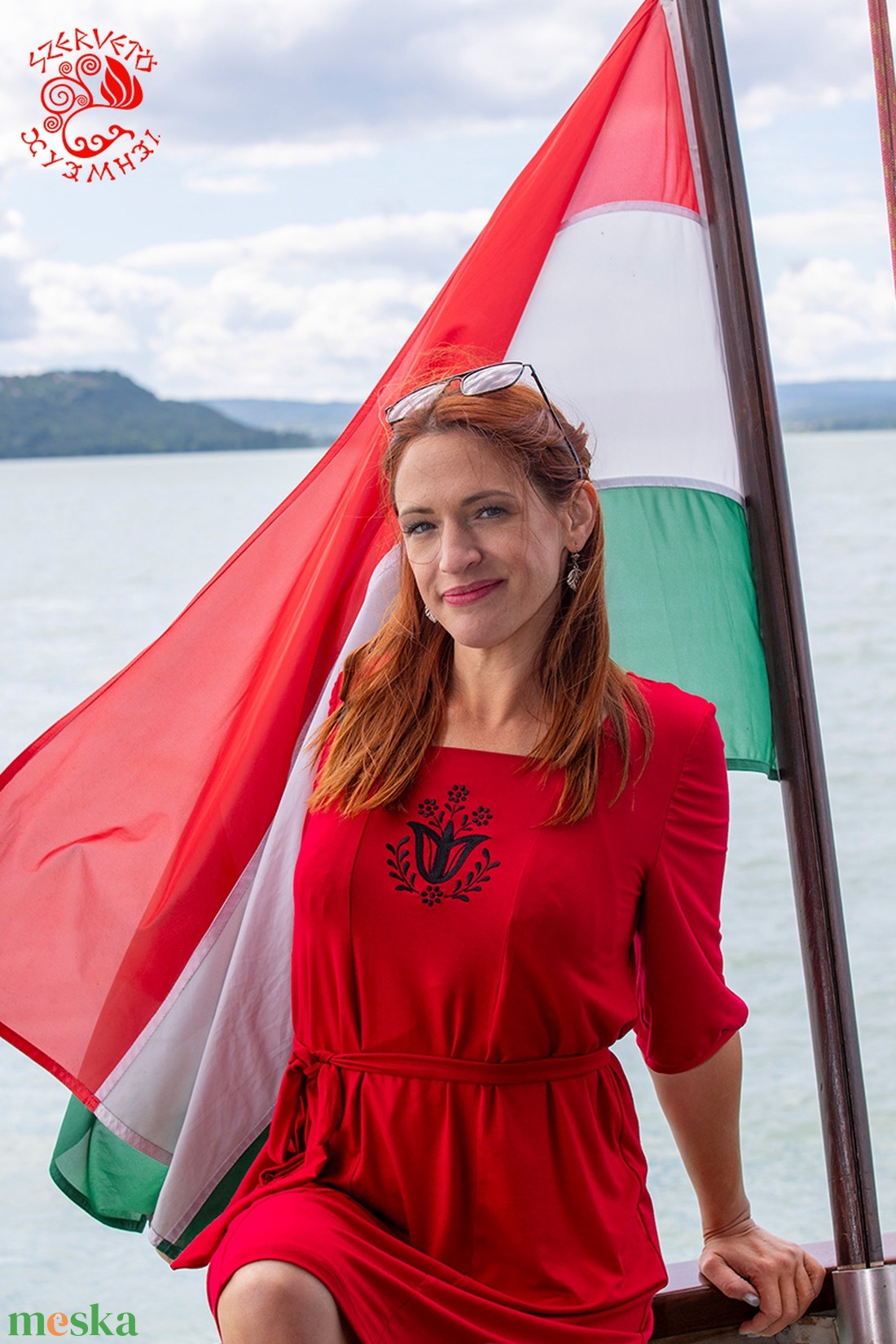 Dalma ruha Szervető-Fejér megyei tulipán hímzéssel - piros-fekete - ruha & divat - női ruha - ruha - Meska.hu