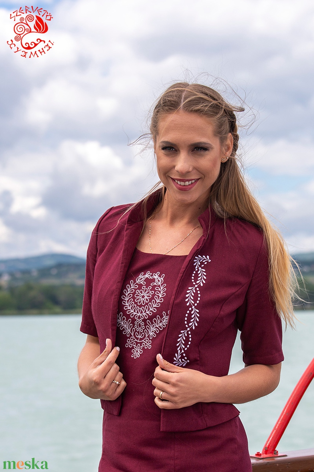 Blézer Szervető-Fejér megyei hímzéssel - bordó - ruha & divat - női ruha - blézer & kosztüm - Meska.hu