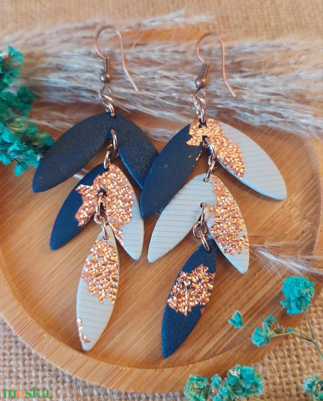 Rose gold süthető gyurma fülbevaló - ékszer - fülbevaló - lógó fülbevaló - Meska.hu Rose gold süthető gyurma fülbevaló - ékszer - fülbevaló - lógó fülbevaló - Meska.hu