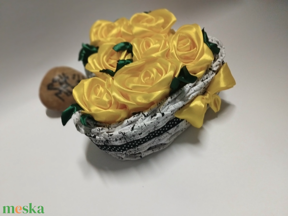 SzeviMaMa rózsabox (2.variáció) - otthon & életmód - dekoráció - asztal és polc dekoráció - asztaldísz - Meska.hu