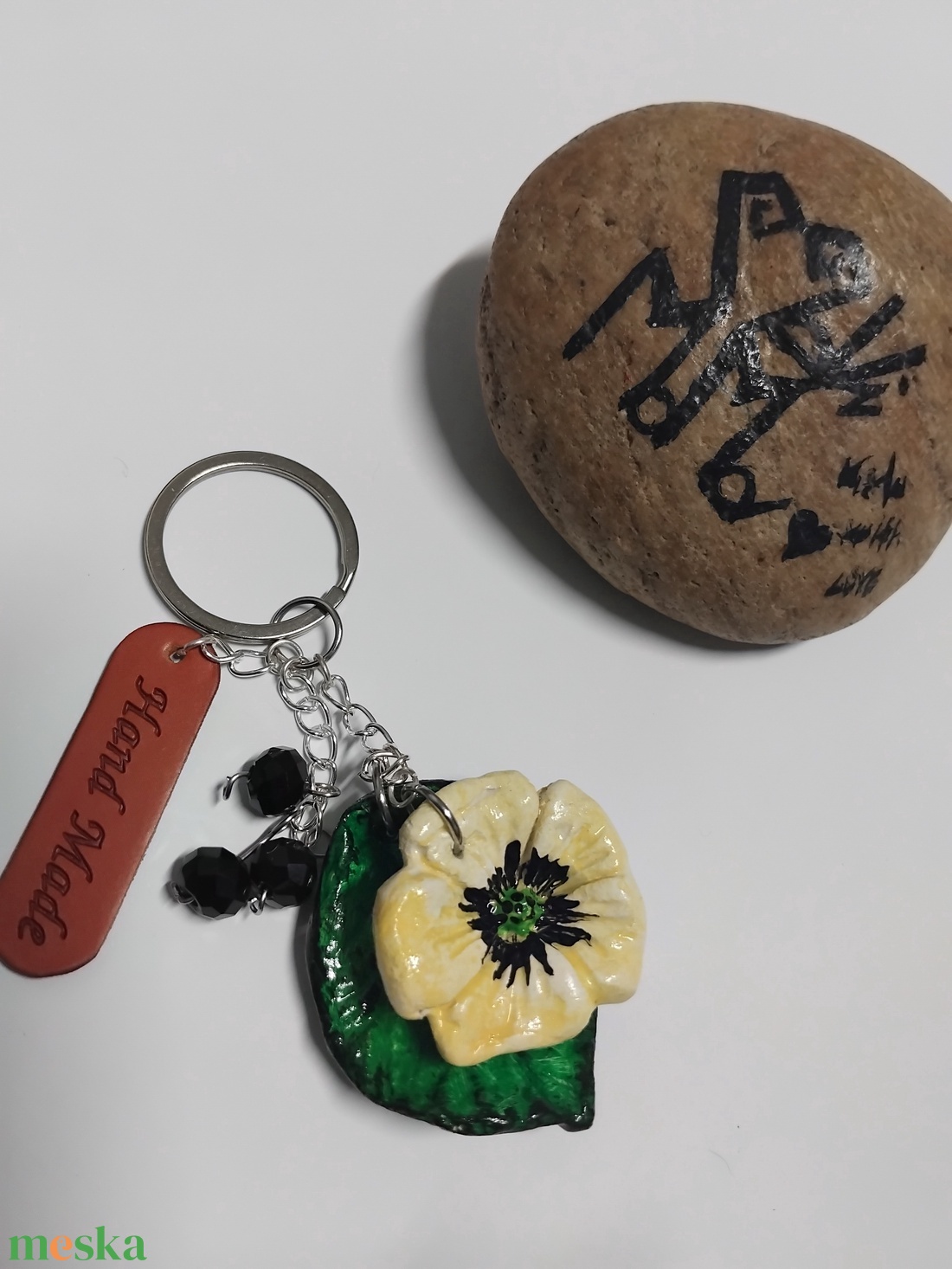 PoToDoRa � Kézműves agyagvirágos kulcstartó/táskadísz vintage dísztokban - táska & tok - kulcstartó & táskadísz - kulcstartó - Meska.hu