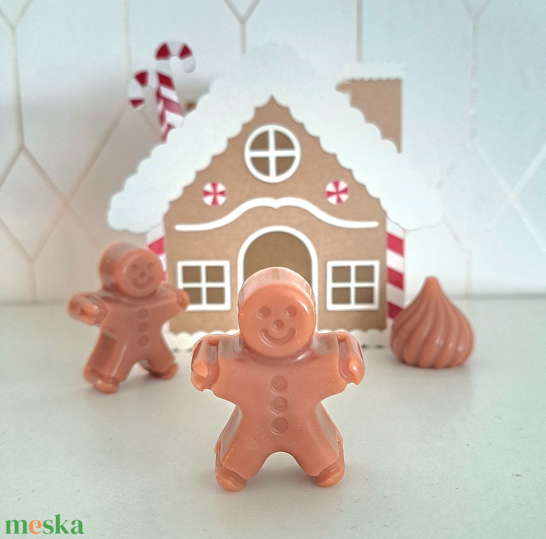 Gingerbread mézeskalács illatú szója illatviasz díszdobozban 120g - otthon & életmód - gyertya, illat, aroma - illatviasz - Meska.hu Gingerbread mézeskalács illatú szója illatviasz díszdobozban 120g - otthon & életmód - gyertya, illat, aroma - illatviasz - Meska.hu