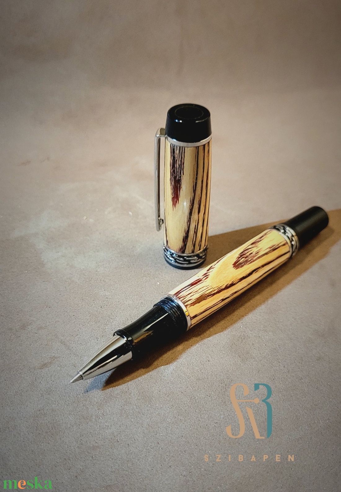 Egyedi rollerball.  Kőris fából.  - otthon & életmód - papír, írószer - ceruza & toll - Meska.hu