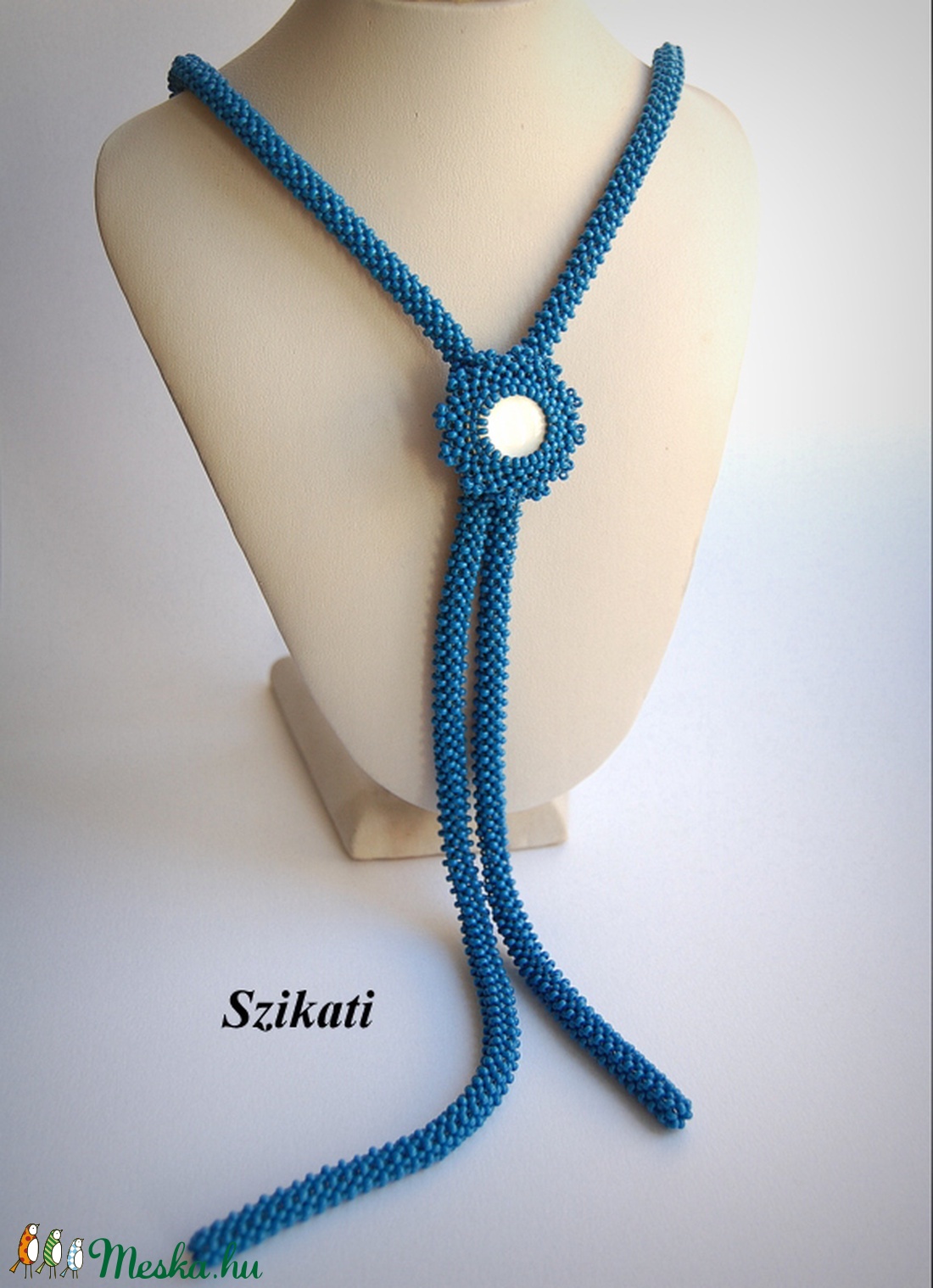 Kék hosszú gyöngyfűzött nyaklánc -  - Meska.hu