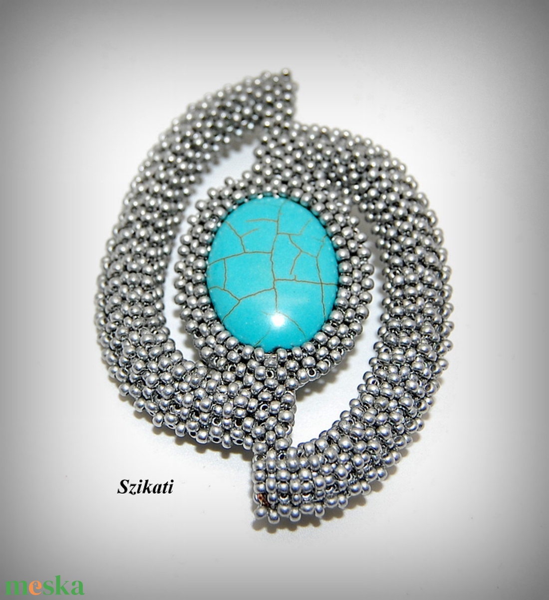 Türkiz - ezüst gyöngyfűzött kitűző - ékszer - kitűző és bross - Meska.hu