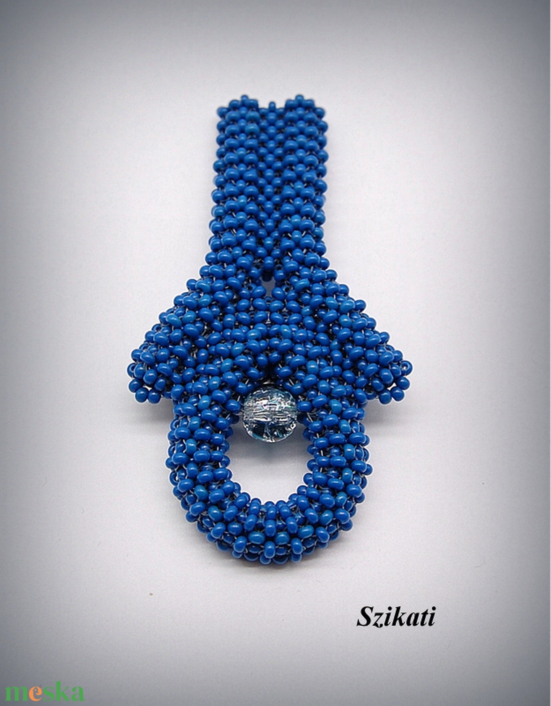 Kék gyöngyfűzött kitűző - ékszer - kitűző és bross - Meska.hu