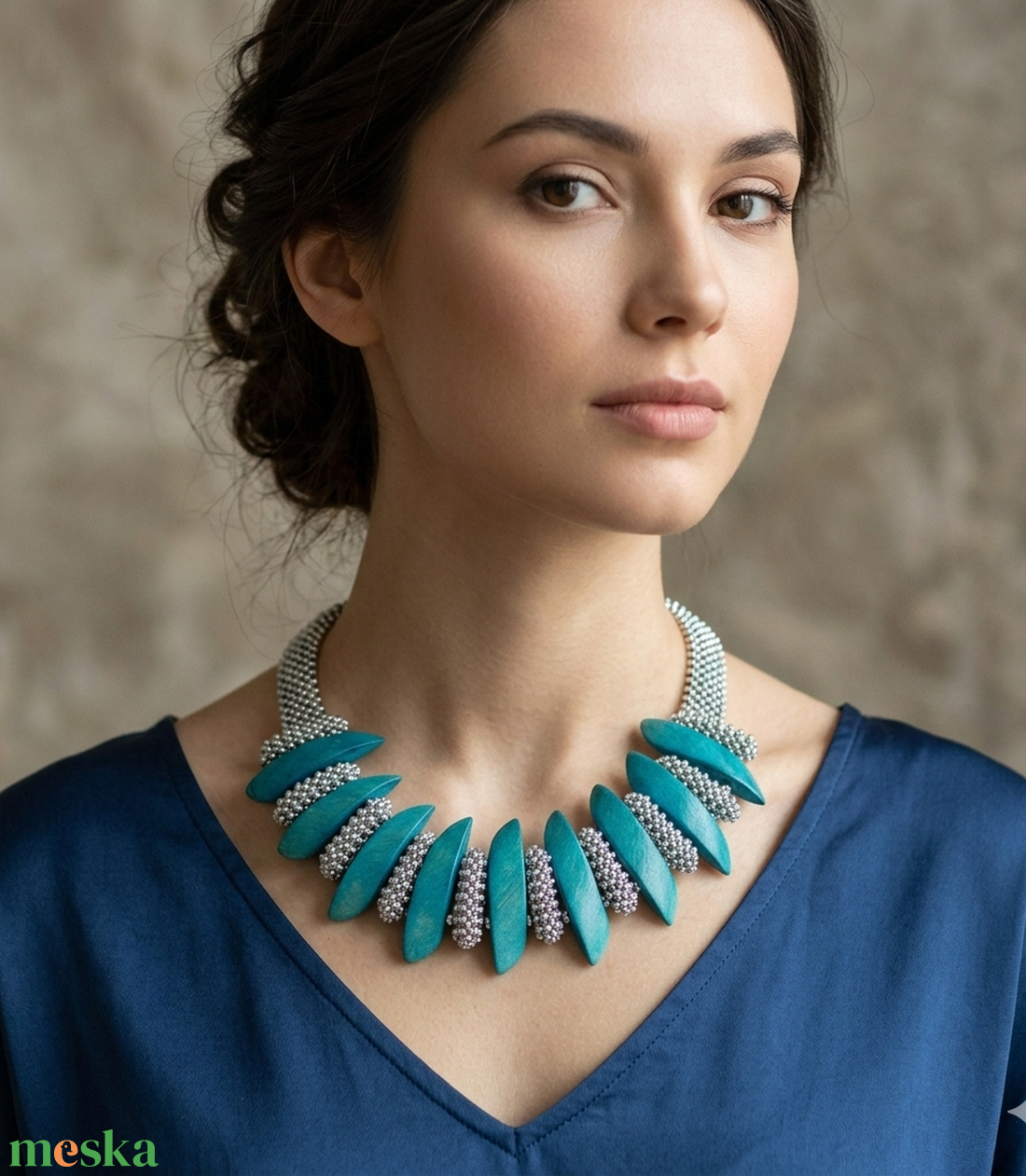 Türkiz - ezüst gyöngyfűzött nyakék - ékszer - nyaklánc - statement nyaklánc - Meska.hu